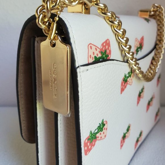 2022 Coach Klare Crossbody With Strawberry Print CB599 - Picture 4 of 9